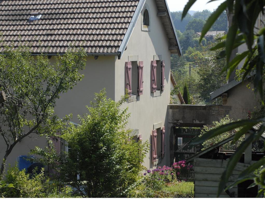 Gite Mentrel Champ-le-Duc Ruang foto